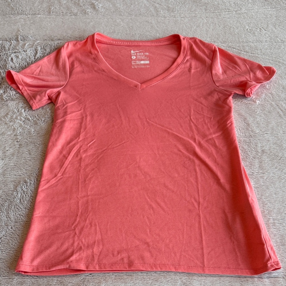 Nike Coral Women's Short Sleeve V-Neck Tee Running Yoga Size Small